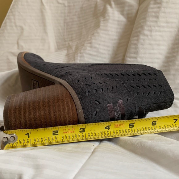 TOMS Majorca Suede Peep Toe Chunky Heel Booties
Forged Iron Grey US 8 - Picture 8 of 12